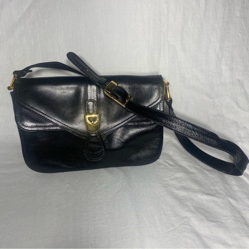 Vintage Mantessa Black Shiny Leather Purse Made in Italy with Gold Hardware